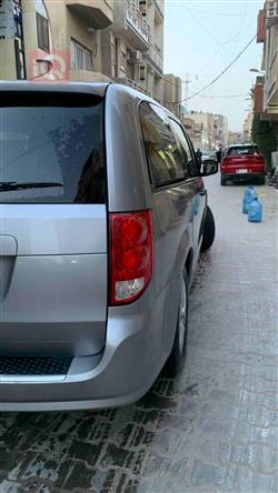دودج كارافان